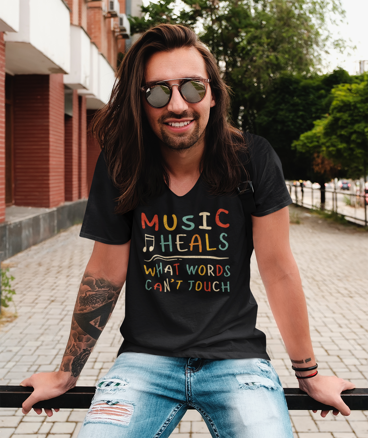 Music Heals What Words Can't Touch – Retro – V-Neck