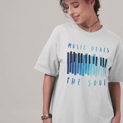 Music Heals the Soul – Minimalist Piano Keys T-Shirt