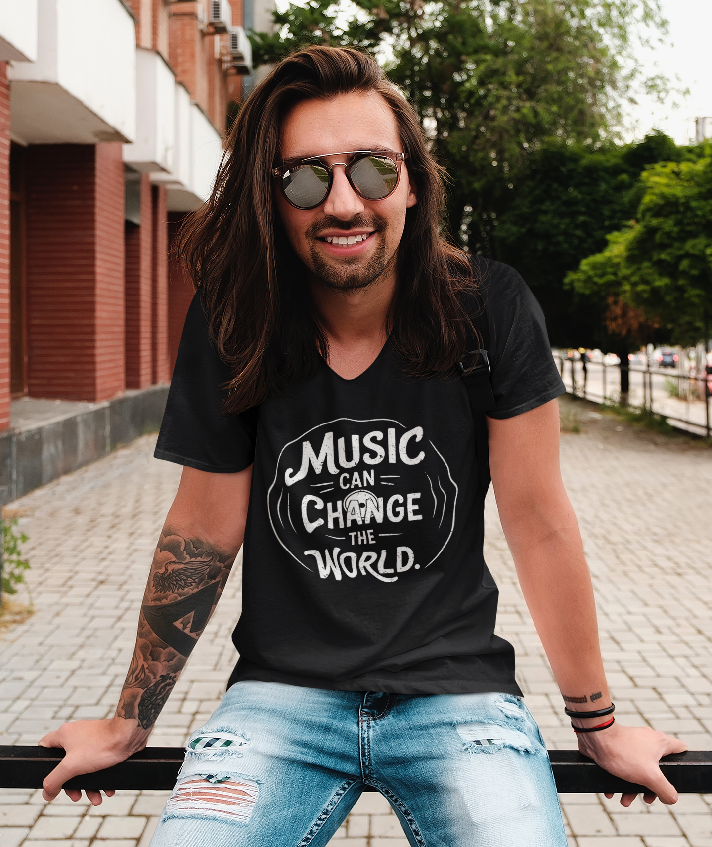 Music Can Change The World – V-Neck